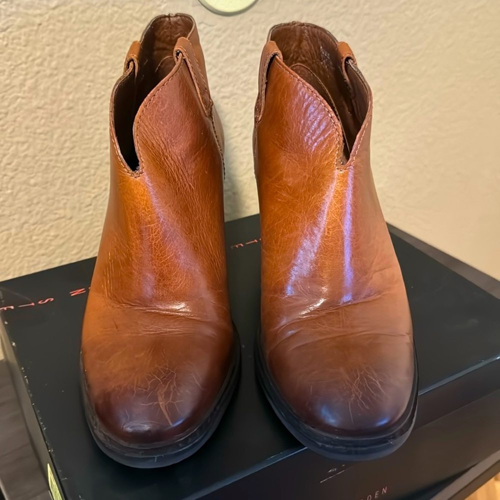 Like New - Steve Madden Ankle Boot size 9M